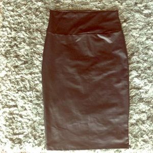 Windsor Black pleather midi skirt